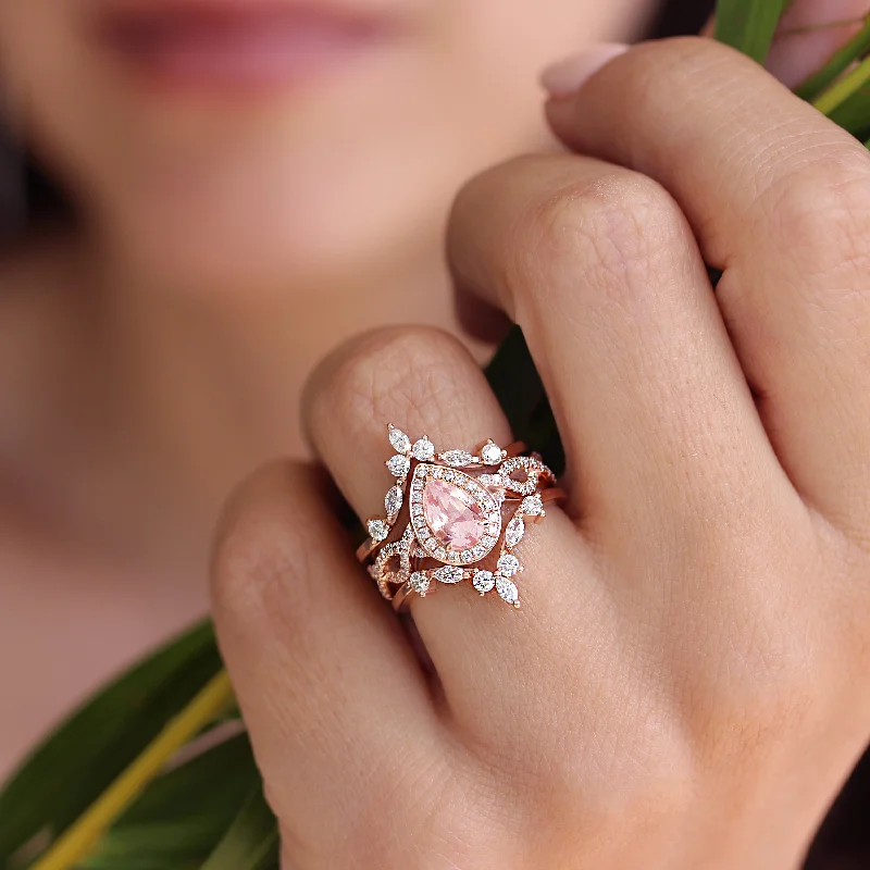 Pink Pear Lab Diamond Halo Twist Shank Engagement Ring & "Hermès" Ring Guard ♥