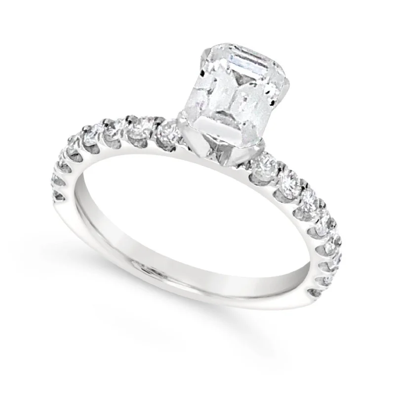 Shared Prong Single Row Diamond Engagement Mounting