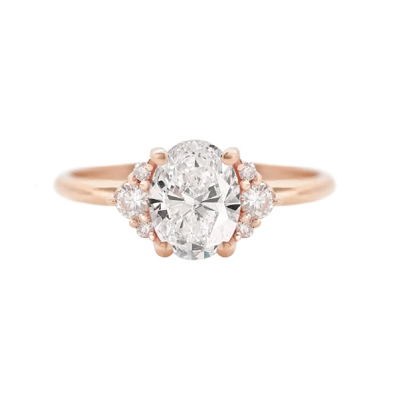 Oval Diamond Simple and Elegant Engagement Ring "Isabella"♥